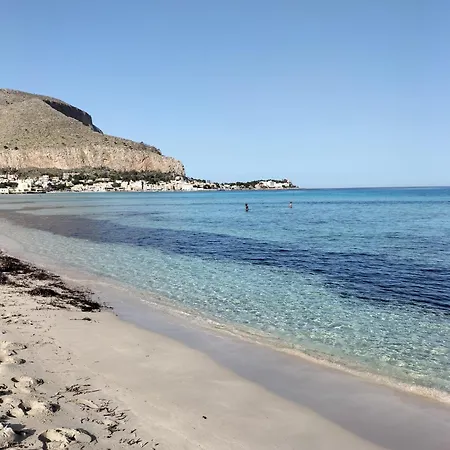 A Casa Di Maury * Palermo